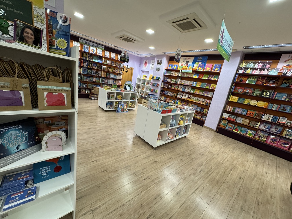 Librerías En El Carmen